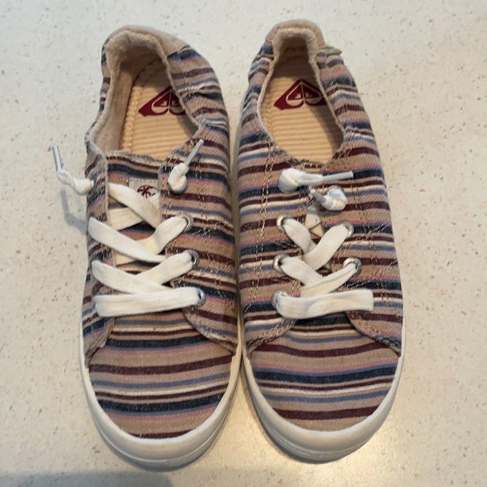 Roxy sneakers